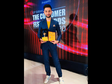 AlumnusMakesMETProud2